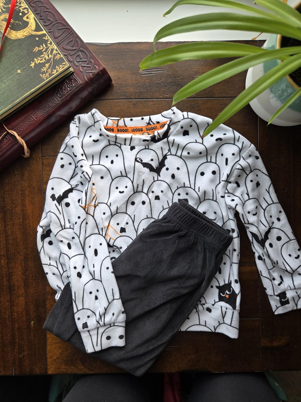 Toddler Halloween Ghost Print Pajama Set - Black & White